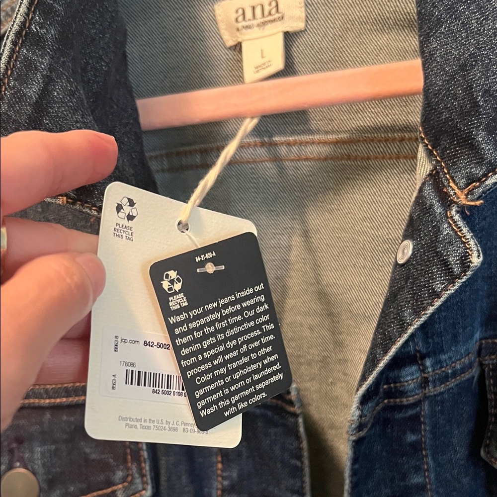 a.n.a #1385**Navy Blue and White Striped Fabric - Picture 4 of 6